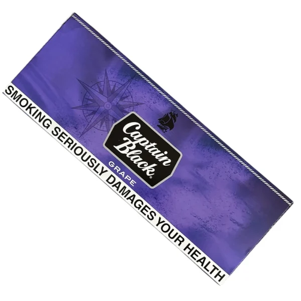 Captain Black Grape Sigara paketi, üzüm aromalı özel karışımı ve şık tasarımı ile dikkat çekiyor.