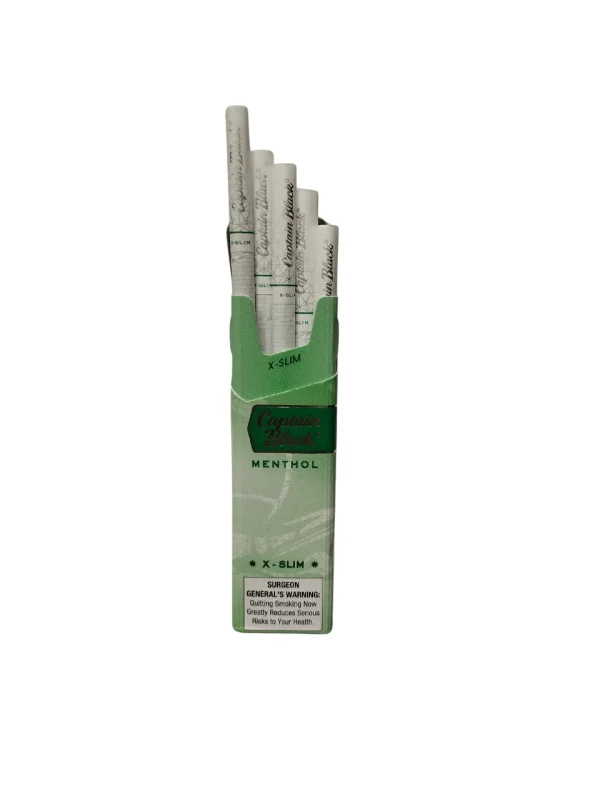 Captain Black Menthol Xslim Sigara paketi, ince tasarımı ve mentol ferahlığı ile dikkat çekiyor.