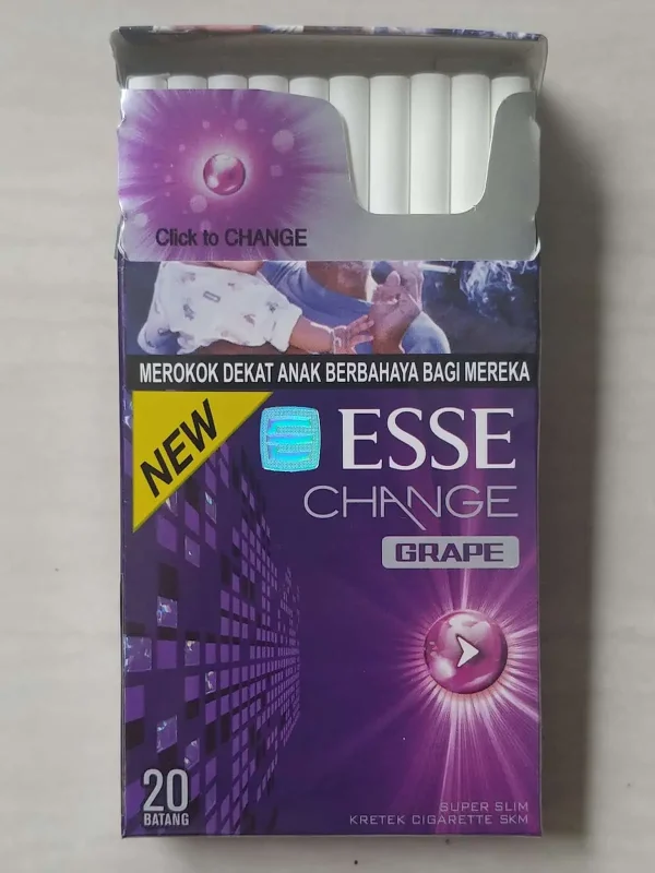 Esse Change Grape Sigara paketi, üzüm aroması ve ince tasarımı ile dikkat çekiyor.