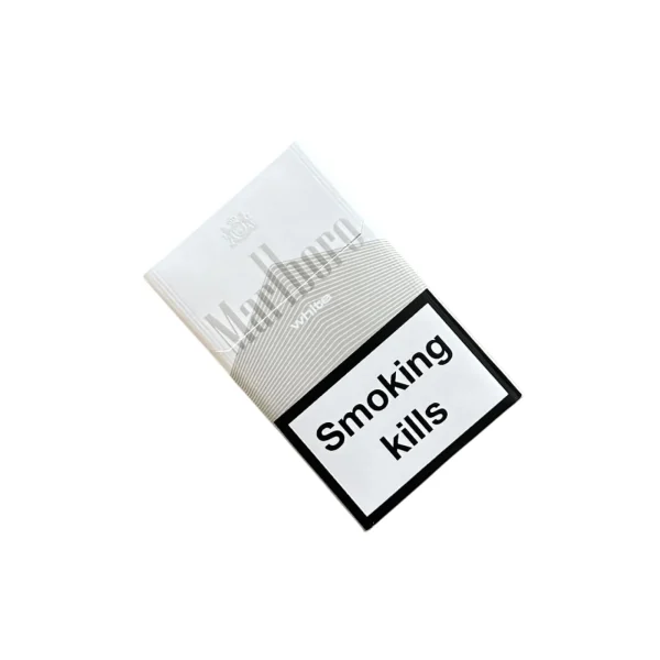Marlboro White Sigara paketi, hafif tütün tadı ve şık beyaz tasarımı ile dikkat çekiyor.