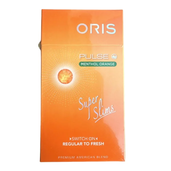Oris Pulse Mentol Orange SuperSlims Sigara, portakal aroması ve mentolün ferahlatıcı etkisini bir arada sunar. Tatlı ve taze bir içim deneyimi sağlar.