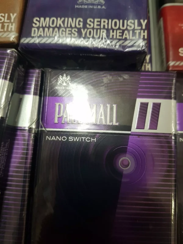 Pall Mall Nano Switch Sigara, böğürtlenin tatlı ve meyvemsi aromasını her içimde sunarak ferahlatıcı bir içim deneyimi sağlar. İnce yapısı ve şık tasarımıyla zarif bir seçenek oluşturur.