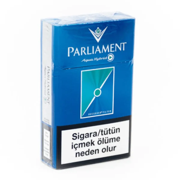Parliament Aqua Hybrid Sigara paketi, mentol aroması ve hibrit tasarımıyla dikkat çeken bir üründür. Bu görsel, ürünün özel aromasını ve ambalajını yansıtmaktadır.